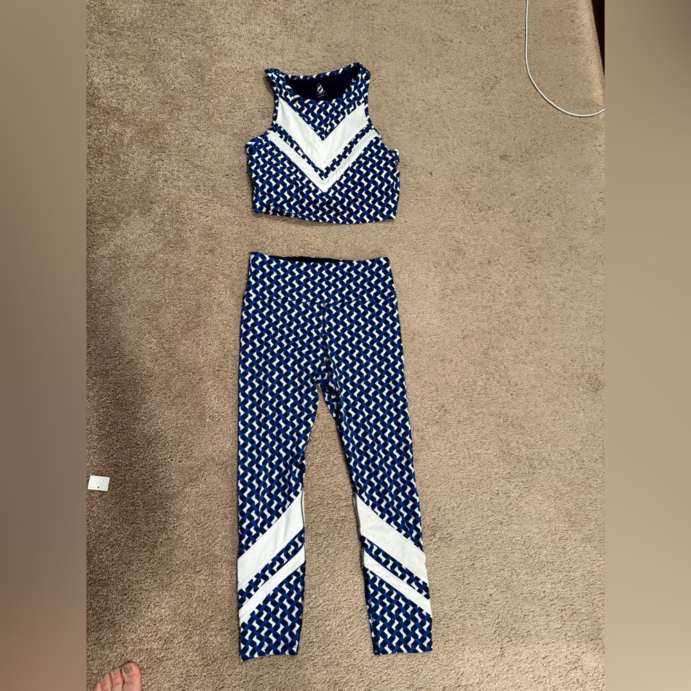 Lou and Grey athletic set